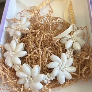 Hawaii shells flower necklace